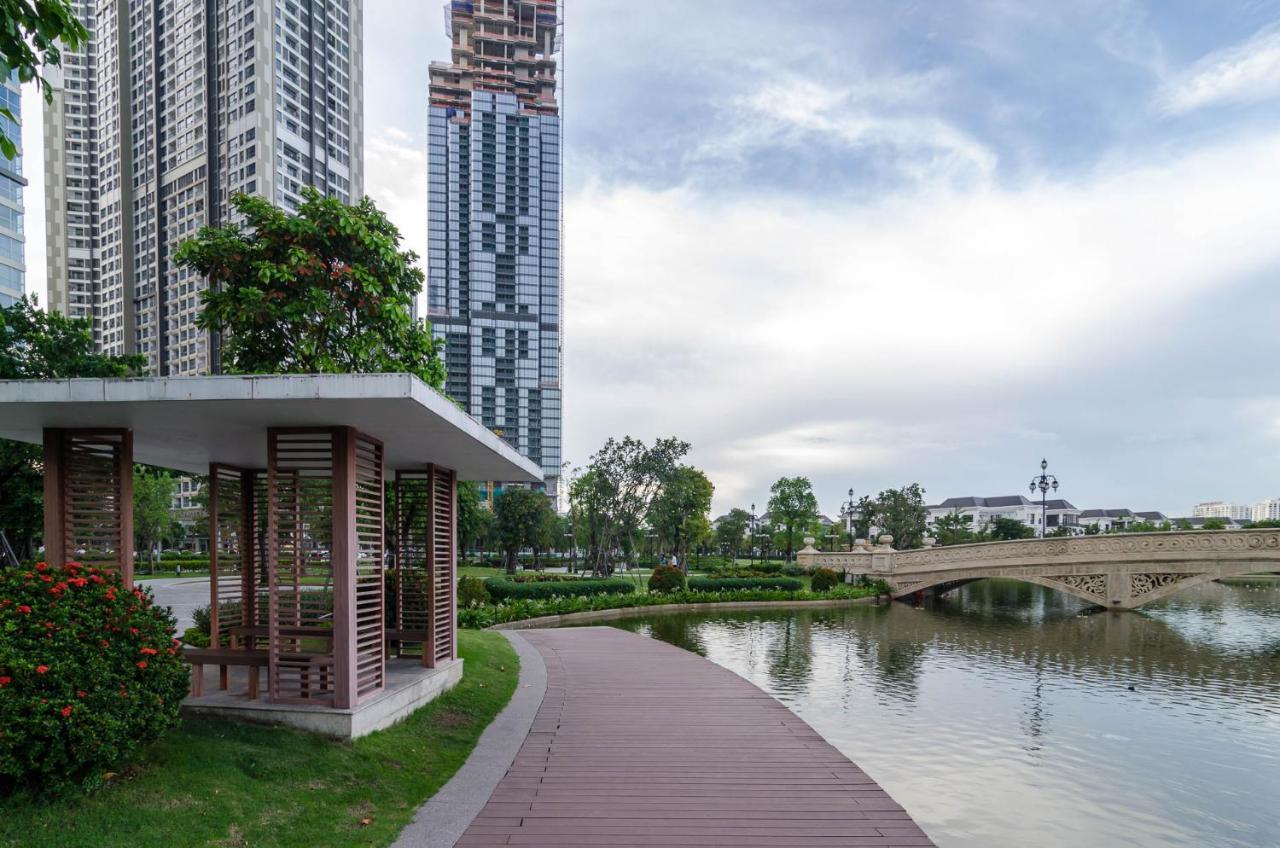 Landmark 81 - Unique Condotel Ho Chi Minh City Exterior photo